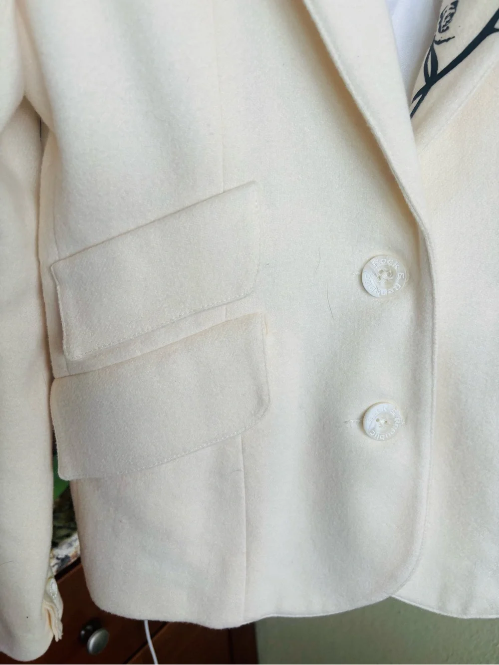 Vintage Y2K Rock & Republic Cream Grunge  Punk Blazer Size: Medium
